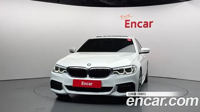 BMW 5 серии 2019 thumb 4