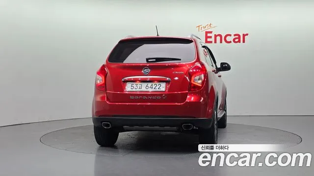 KGM Korando 2013 thumb 9