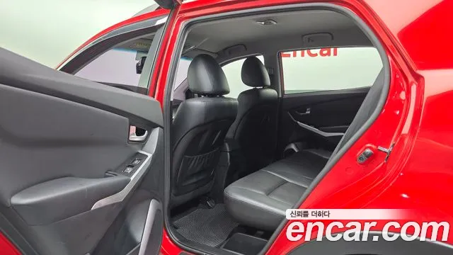 KGM Korando 2013 thumb 4