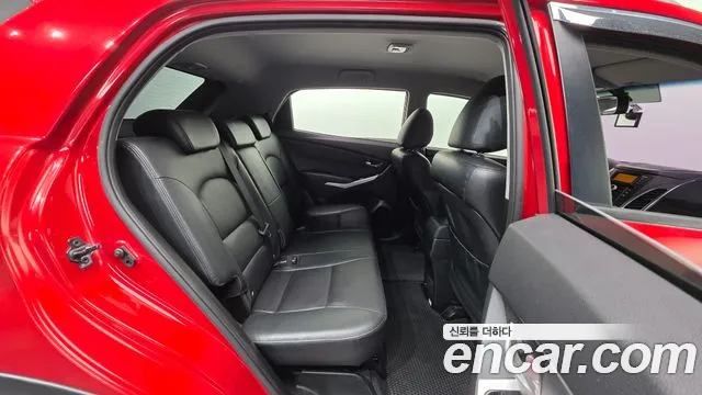 KGM Korando 2013 thumb 6