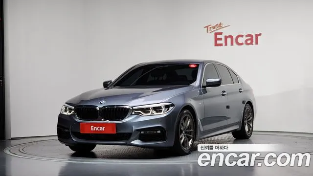 BMW 5 серии 2018 thumb 11