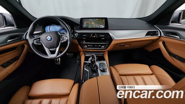 BMW 5 серии 2018 thumb 9
