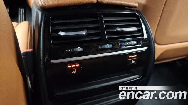 BMW 5 серии 2018 thumb 3