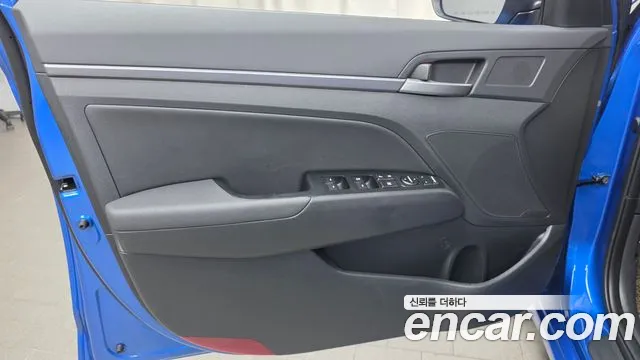Hyundai AD 2017 thumb 4