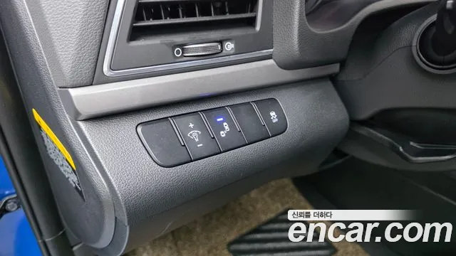 Hyundai AD 2017 thumb 2