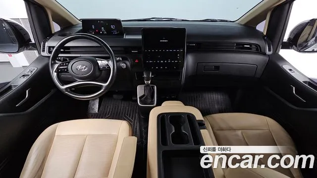 Hyundai Staria 2021 thumb 6