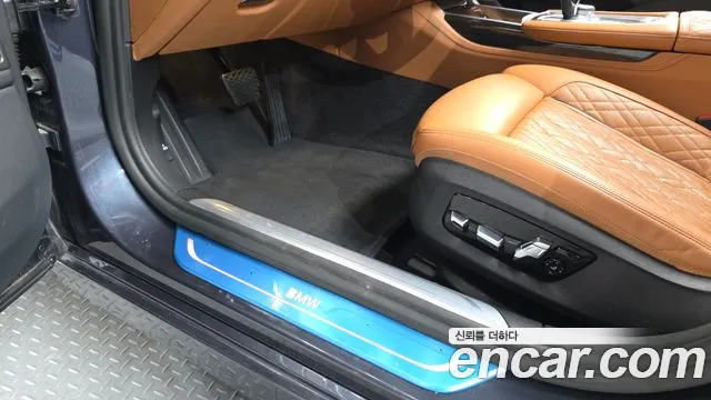 BMW 7 серии 2019 thumb 8