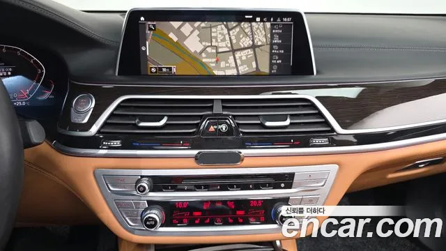 BMW 7 серии 2019 thumb 5