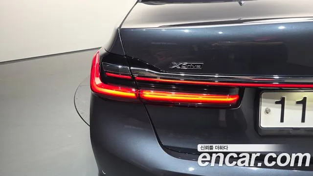 BMW 7 серии 2019 thumb 12