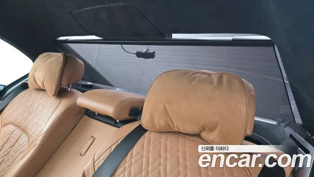 BMW 7 серии 2019 thumb 2