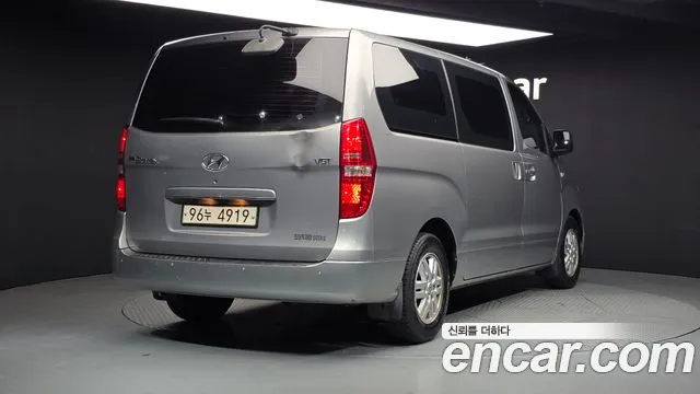 Hyundai Staria 2017 thumb 2