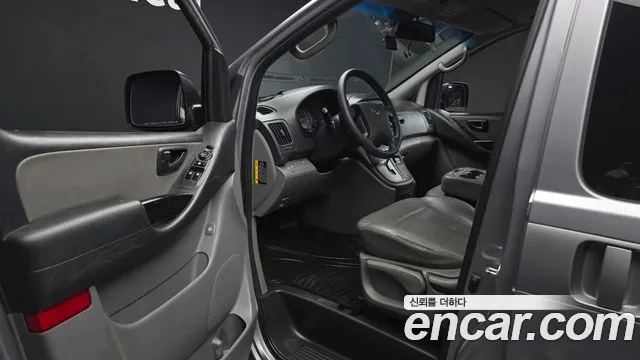 Hyundai Staria 2017 thumb 10