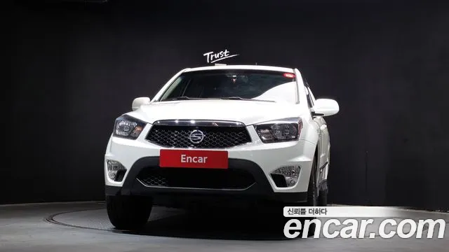 KGM Korando 2013 thumb 4