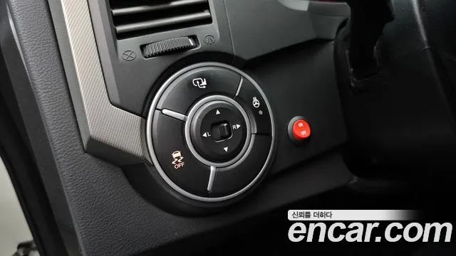 KGM Korando 2013 thumb 3