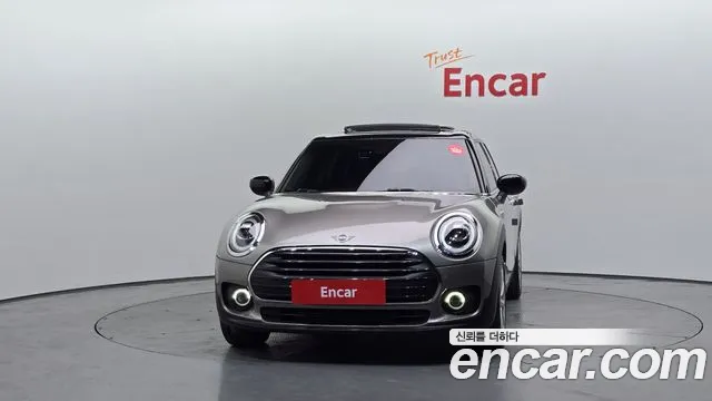 Mini Cooper Clubman 2020 thumb 12