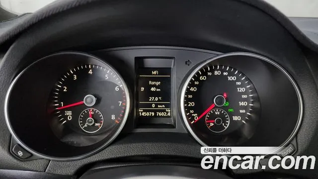 Volkswagen Golf 2010 thumb 5