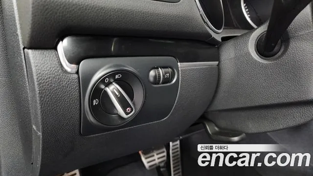 Volkswagen Golf 2010 thumb 7