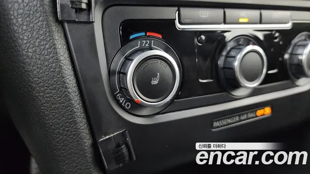 Volkswagen Golf 2010 thumb 6