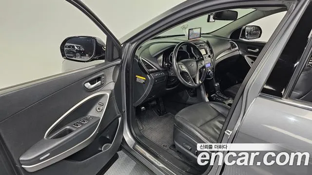 Hyundai Санта Фе 2014 thumb 3