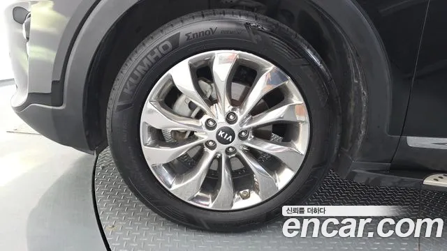 Kia Sorento 2017 thumb 3