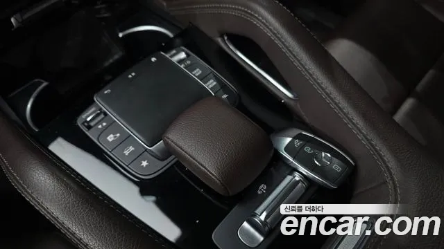 Mercedes-Benz E-Класс 2019 thumb 9