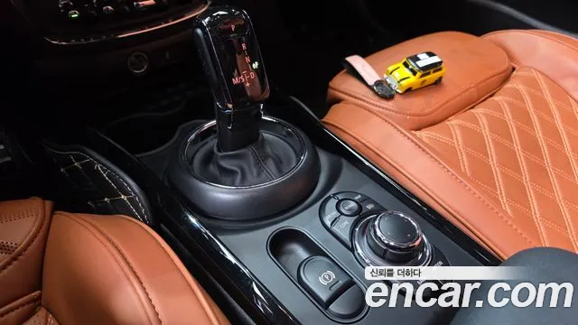 Mini Cooper Clubman 2024 thumb 9