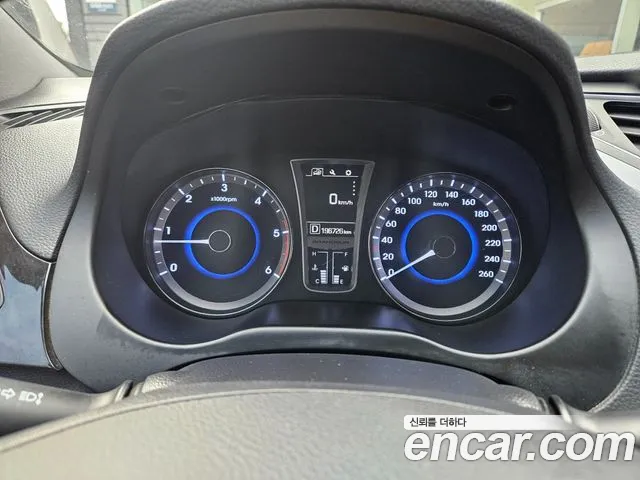 Hyundai Grandeur 2015 thumb 4