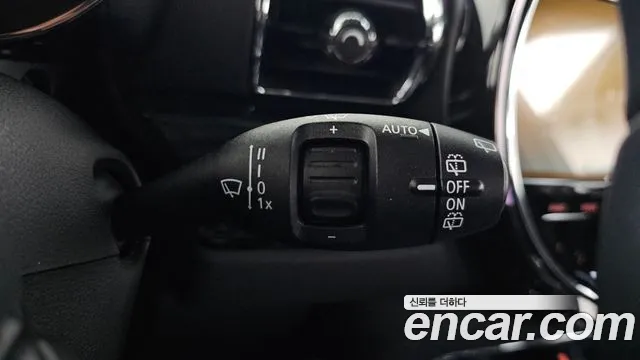 Mini Cooper Clubman 2021 thumb 8