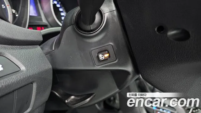 Hyundai Санта Фе 2014 thumb 8