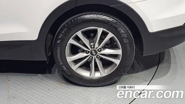Hyundai Санта Фе 2014 thumb 5