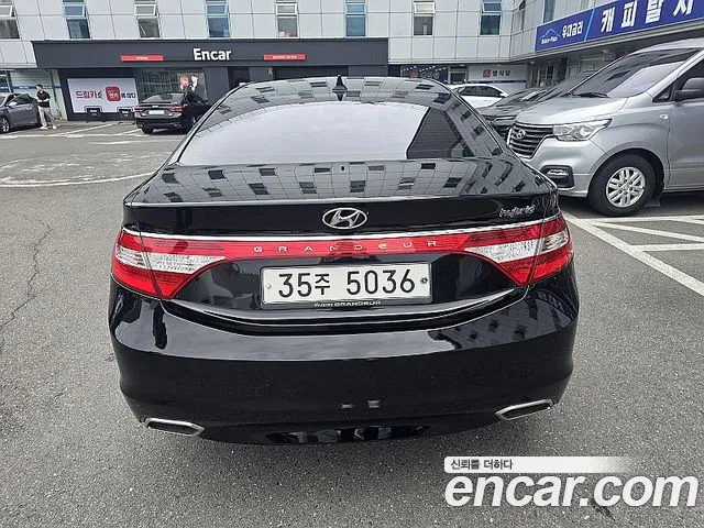 Hyundai Grandeur 2015 thumb 11