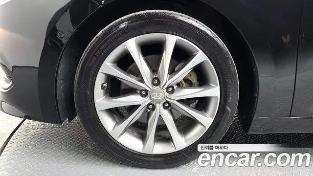 Hyundai Grandeur 2015 thumb 6