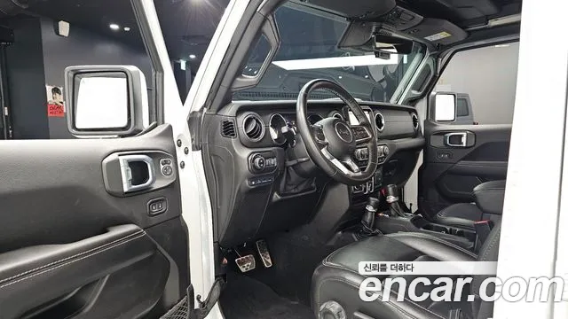 Jeep Wrangler 2021 thumb 11