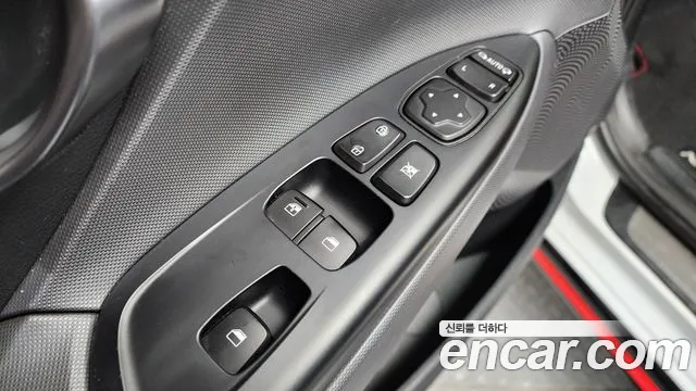 Hyundai Veloster 2018 thumb 10