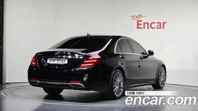 Mercedes-Benz S-Class 2018 thumb 7
