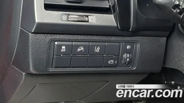 KGM Rexton 2021 thumb 6