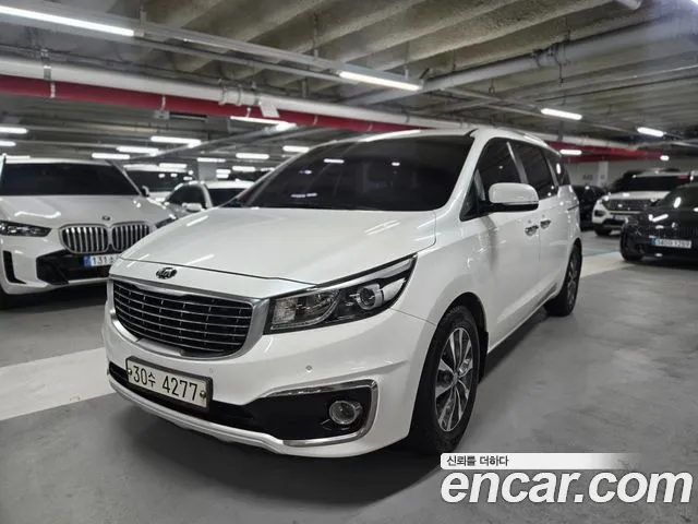 Kia Carnival 2015 thumb 2