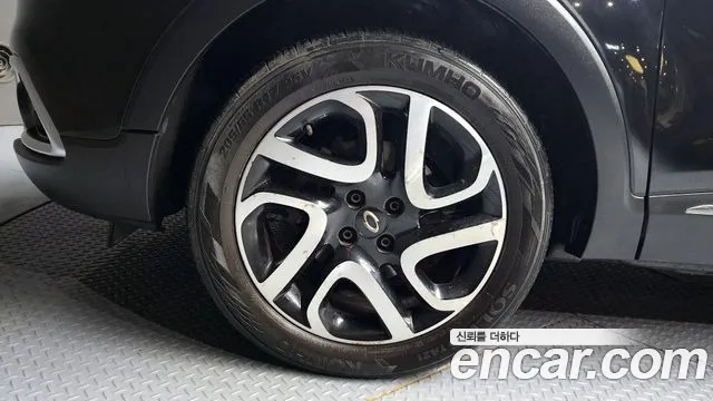 Renault QM3 2015 thumb 5