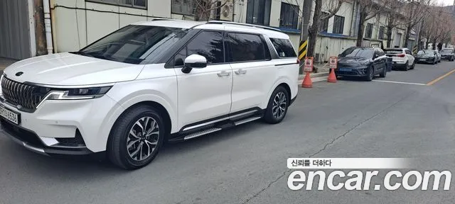 Kia Carnival 2021 thumb 8