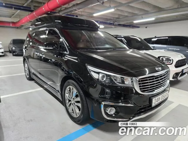 Kia Carnival 2016 thumb 7