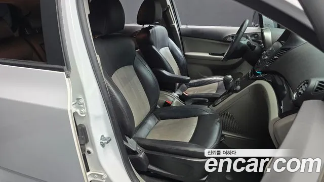 Chevrolet Orlando 2015 thumb 12