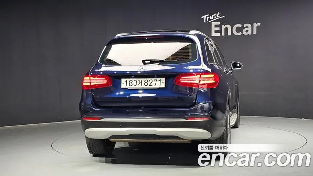 Mercedes-Benz GLC 2018 thumb 12