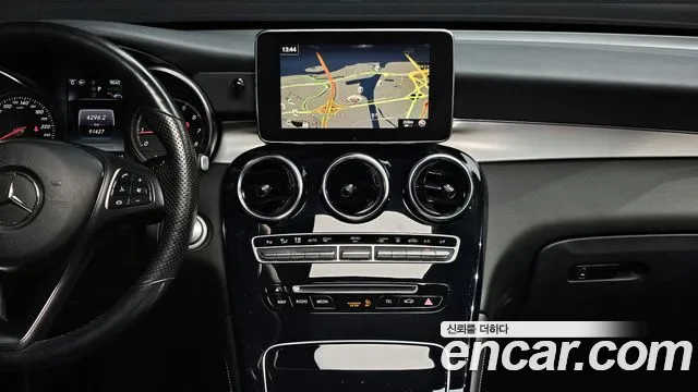 Mercedes-Benz GLC 2018 thumb 8