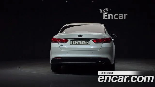 Kia K5 2017 thumb 4