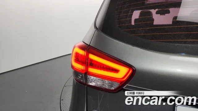 Kia Carens 2013 thumb 4