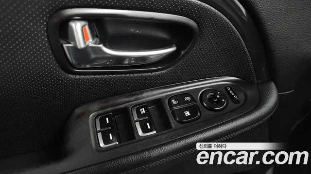Kia Carens 2013 thumb 7