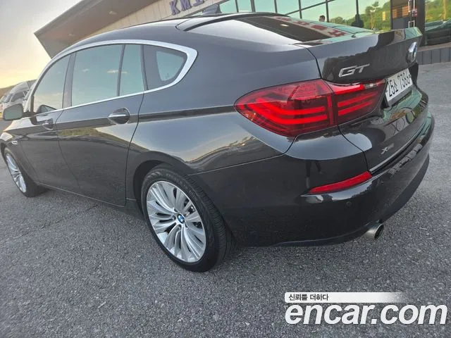 BMW 5 серии Gran Turismo 2017 thumb 8