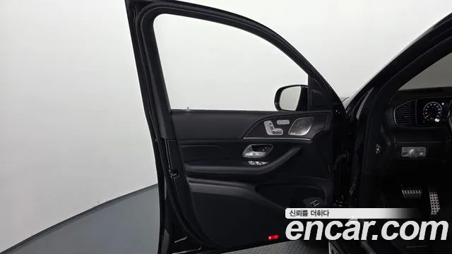 Mercedes-Benz GLS 2025 thumb 8