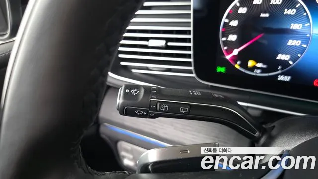 Mercedes-Benz GLS 2025 thumb 9