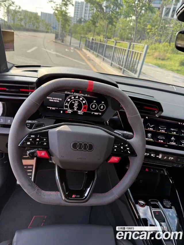 Audi RS3 2026 thumb 12